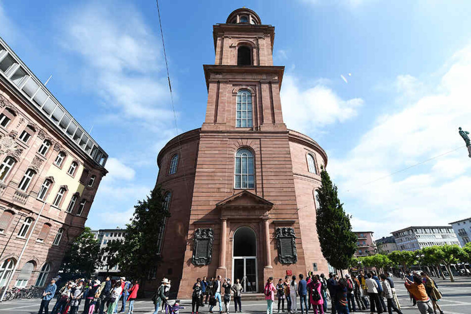 Die Paulskirche wird am Sonntag blau leuchten - die Farbe der Vereinten Nationen.