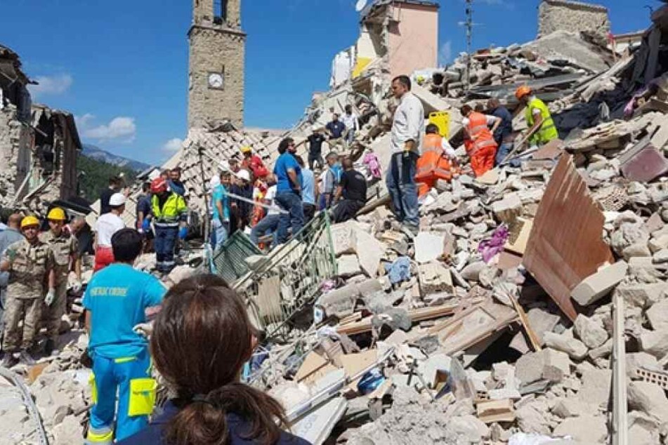 Neun Menschen kamen bei einem Erdbeben in Nordwestchina ums Leben. Die Erdstöße hinterließen eine Spur der Verwüstung. (Symbolbild)