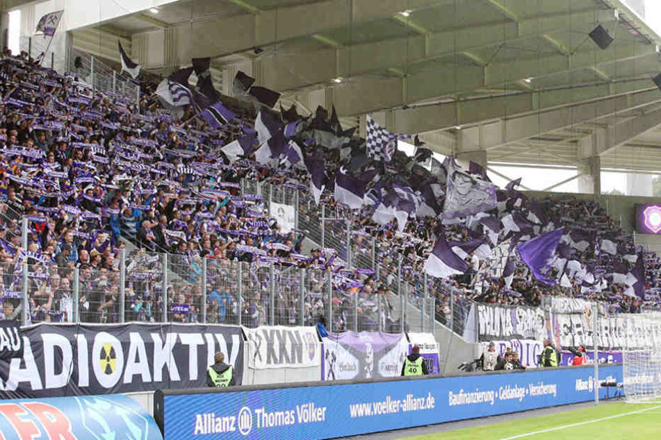 Vor 16 Monaten heimste der FCE die letzte Niederlage ein - gegen Sandhausen. Die Fans freuten sich auf eine Revanche.