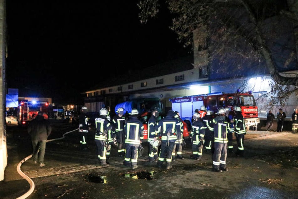 Die Feuerwehr war mit einem Großaufgebot vor Ort.