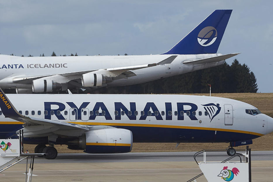 Der Billigflieger Ryanair entdeckte bereits 2009 das Potential des Brandenburger Flughafens. (Symbolbild)