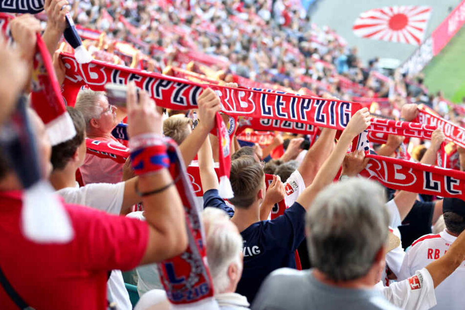 Für die RB-Fans gab es vor dem Anpfiff eine Schrecksekunde.