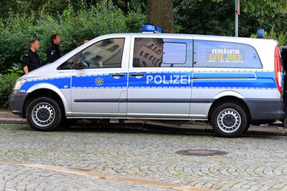 Auf seiner Flucht rammte der Rentner auch einen Streifenwagen (Archivfoto).