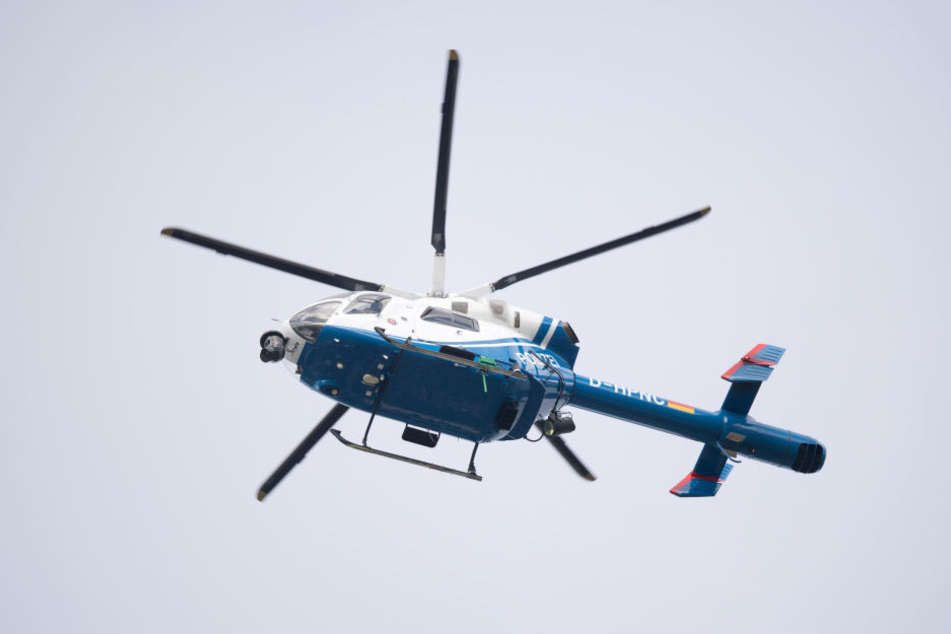 Ein 22-Jähriger hat seinen Laserpointer gegen Flugzeuge und einen Polizeihubschrauber gerichtet.