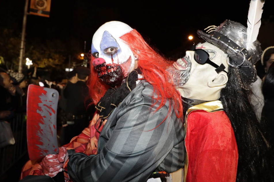 Ganz so wild wie bei der Greenwich Halloween Parade in New York ging es in Gütersloh nicht zu. Aber die Polizei musste zu 33 Einsätzen ausrücken.