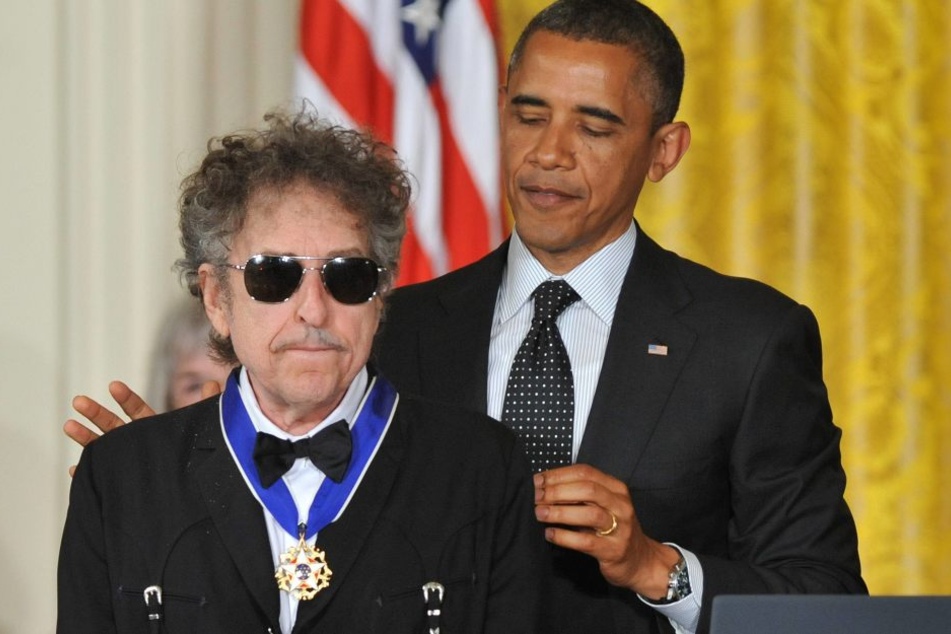 2012 zeichnete Barack Obama Bob Dylan mit der Presidantial Medal of Freedom aus.