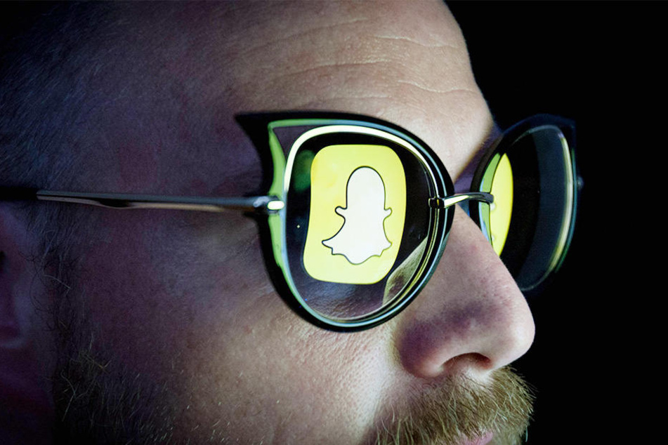 Die Fotoplattform "Snapchat" hat eine Sonnenbrille mit Kamera entwickelt.