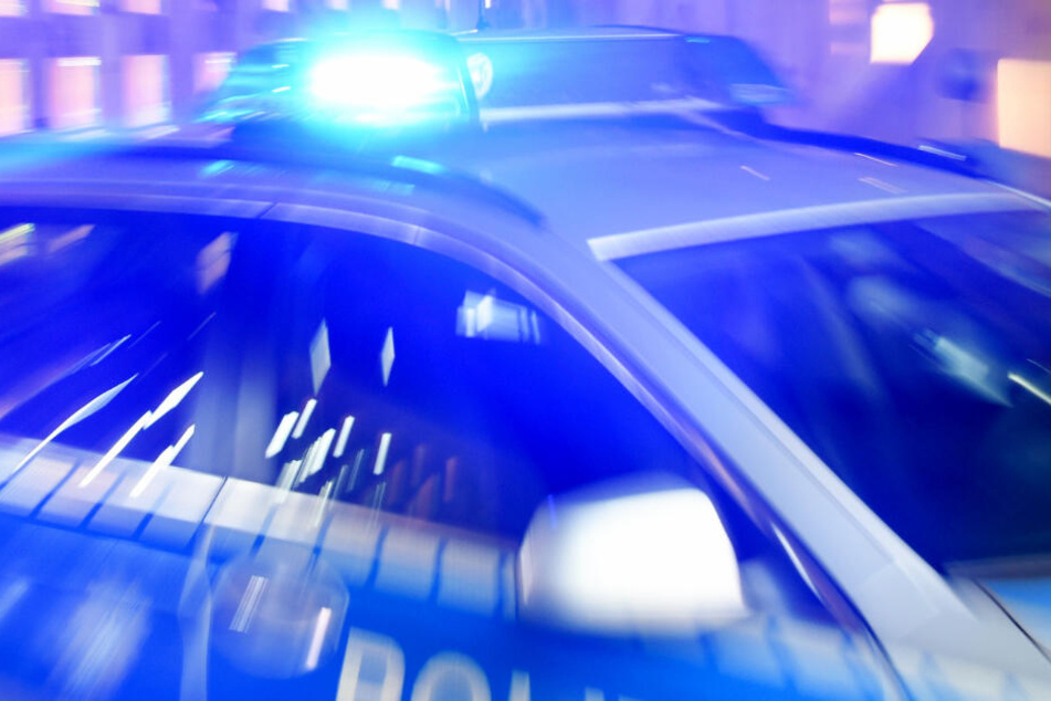 Die Polizei fand den Mazda und dessen mutmaßliche Insassen, steht aber vor einem Dilemma (Symbolbild).