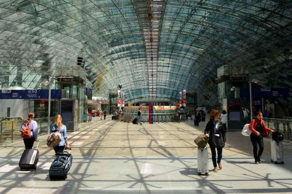 Das Squaire am Frankfurter Flughafen erinnert an einen Walfisch.