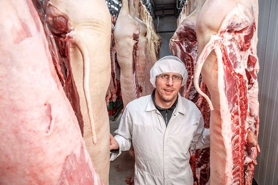 Bernhard Probst (41) hat Angst vor der drohenden Schweinepest.