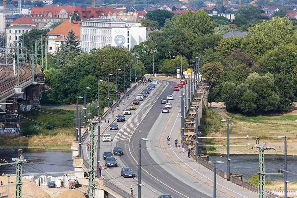 Unfälle gab es am Beginn und am Ende der Marienbrücke. Die Stadt hat beide Bereiche mittlerweile entschäft.