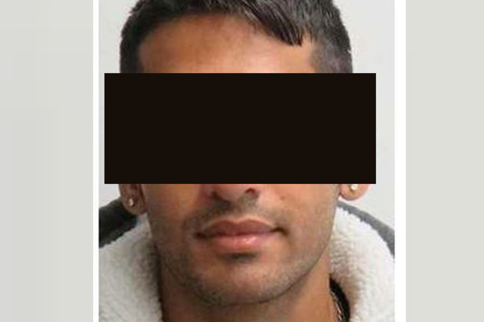 Gegen den Pakistani liegt ein Internationaler Haftbefehl vor. Die Polizei fahndet.