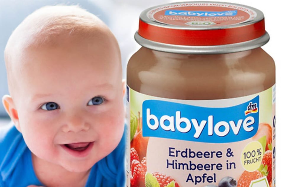 Das Produkt "Babylove -Früchte Erdbeere und Himbeere in Apfel" ist von der Rücknahme betroffen. (Symbolbild/Bild der Babynahrung)