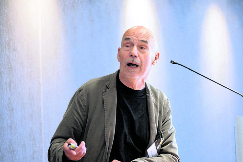 Peter Kulka (81)