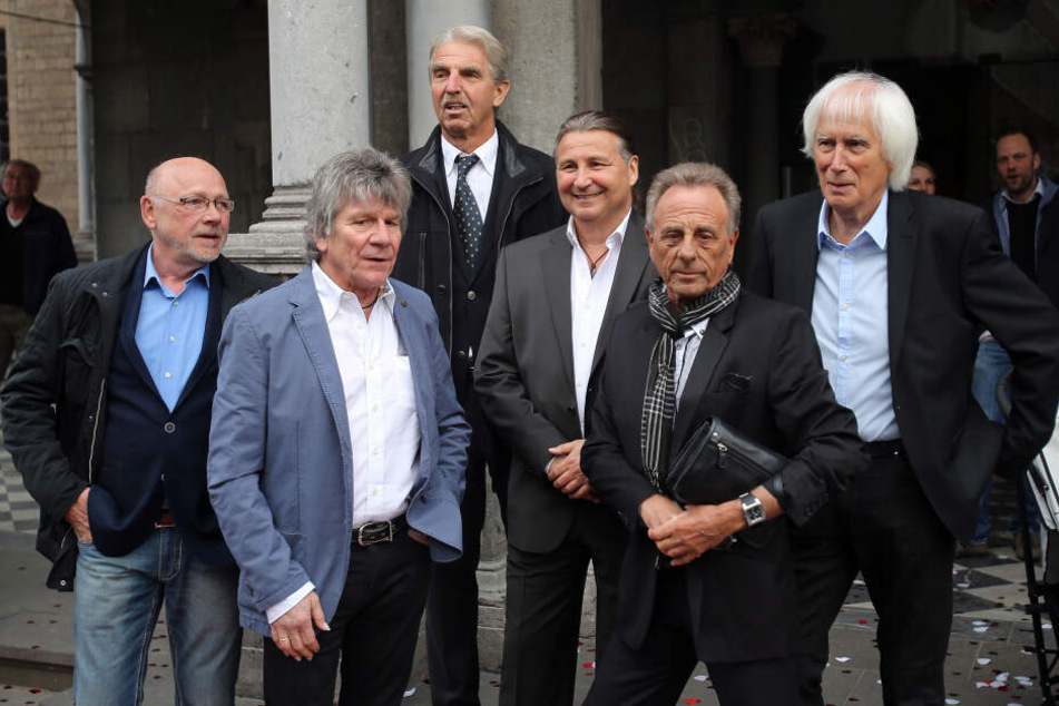 Bömmel Lückerath (2. v.l.) mit seinen Kollegen der Black Fööss bei einem Termin im Jahr 2015.