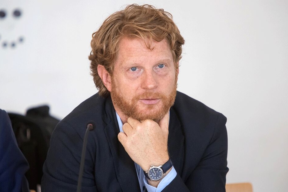 Laut Baubürgermeister Michael Stötzer (45, Grüne) würde eine Entschlammung des Schlossteiches eine Million Euro kosten.
