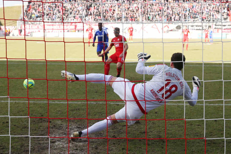 Toni Wachsmuth traf mit einem Elfmeter zum 1:0.