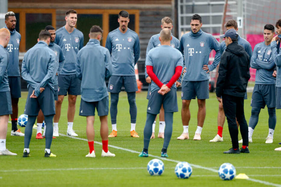 Der FC Bayern München agiert in der Bundesliga aktuell als Jäger. (Archivbild)