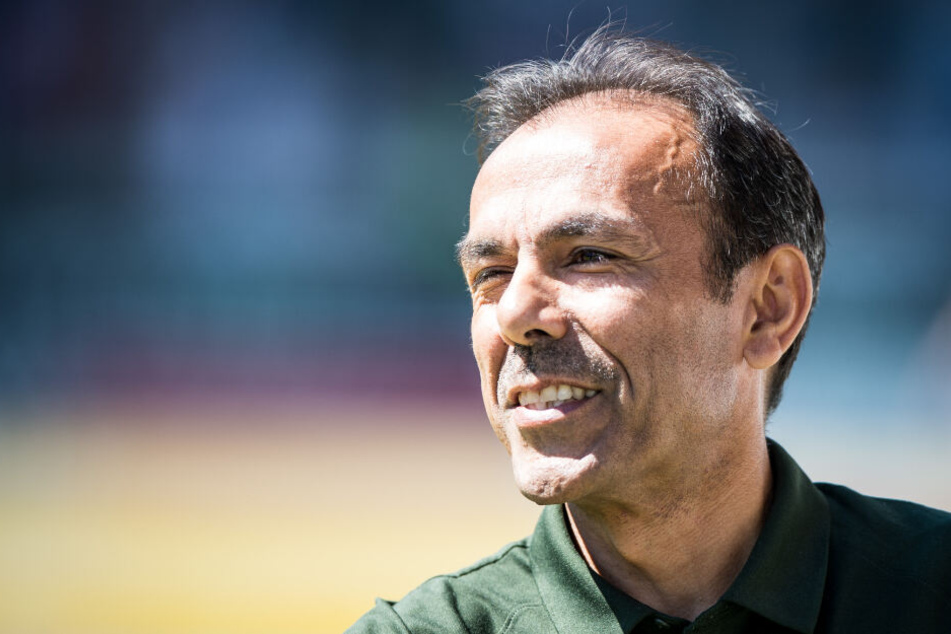 Los Luhukay strebt gegen Dynamo seinen zweiten Sieg als St. Pauli-Trainer an.