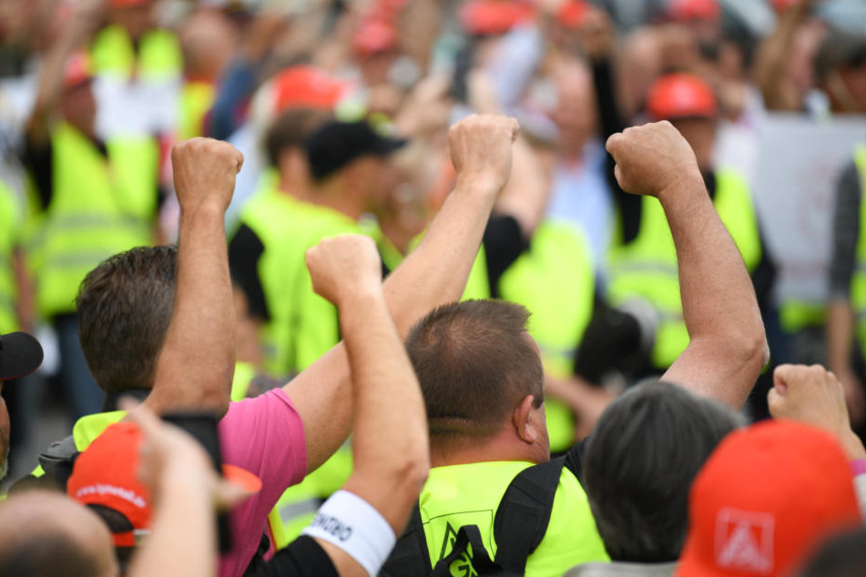 Am Donnerstagmittag starten die Beschäftigen von Neue Halberg Guss einen Flashmob in der Leipziger Innenstadt.
