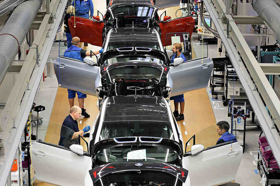 Das BMW-Werk im Leipziger Norden: Schon bald sollen sich im benachbarten Industriepark Nord weitere Automobilzulieferer ansiedeln.