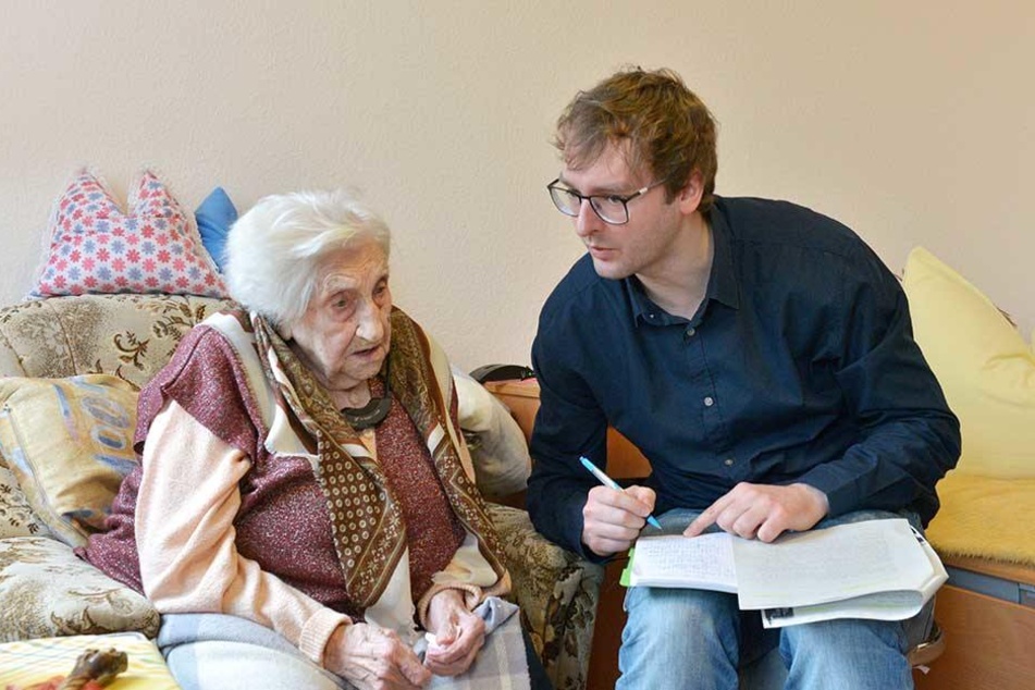 Lisbeth erzählte TAG24-Reporter Hermann Tydecks (34) Geschichten aus einer längst vergangenen Zeit.