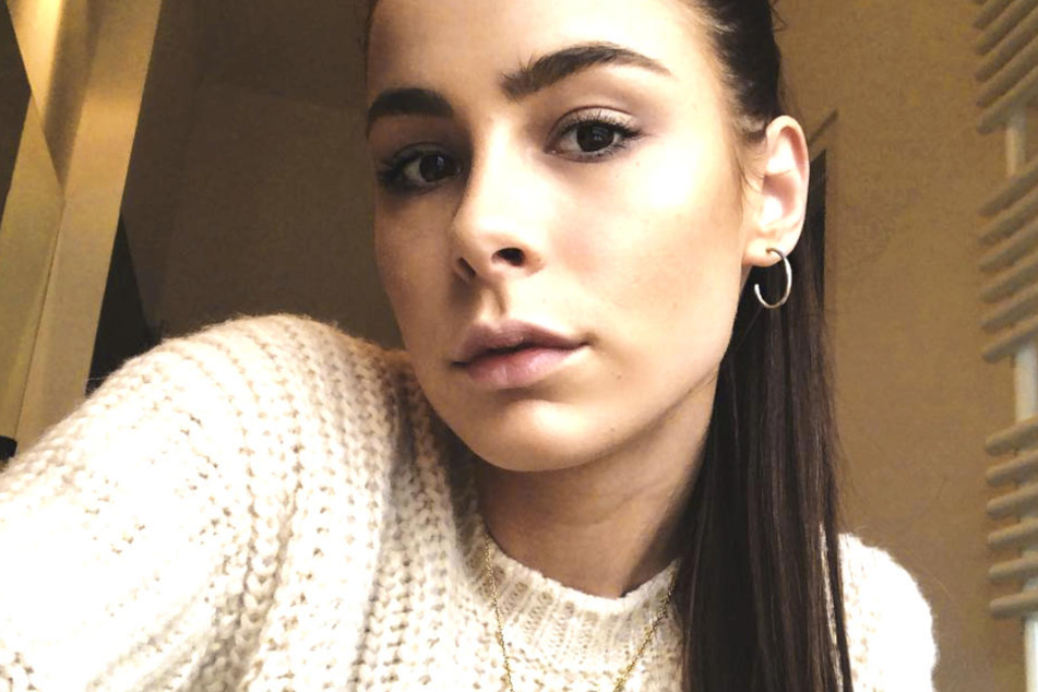 Seit über einem Monat meldete sich Lena Meyer-Landrut (26) nicht bei ihren Fans.