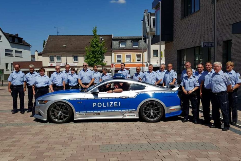 Wenn ein Bonner Polizist in den Ruhestand geht, sieht das so aus.