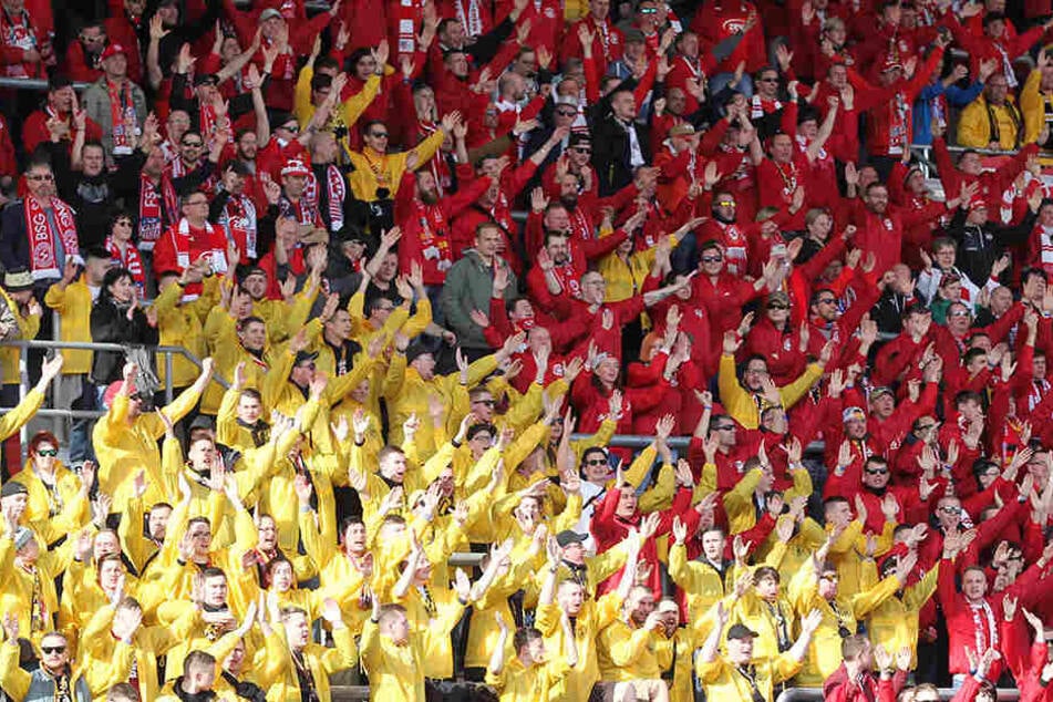 Im März 2017 begleiteten Dynamo-Fans die Zwickauer Anhänger zum Punktspiel nach Erfurt.