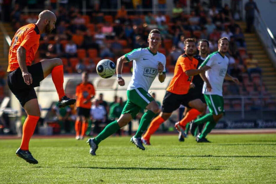 Es wollte nicht rechte klappen mit der Ungeschlagen-Serie: Am Sonntag kassierte BSG Chemie Leipzig eine 2:4(1:2)-Niederlage gegen BSG Wismut Gera.