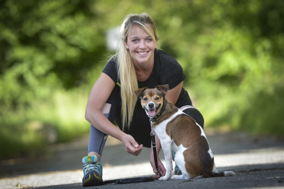 Den inneren Schweinehund überwinden: Therapeutin Lisa Brendel (26) macht
jetzt Sport mit Zweibeinern.