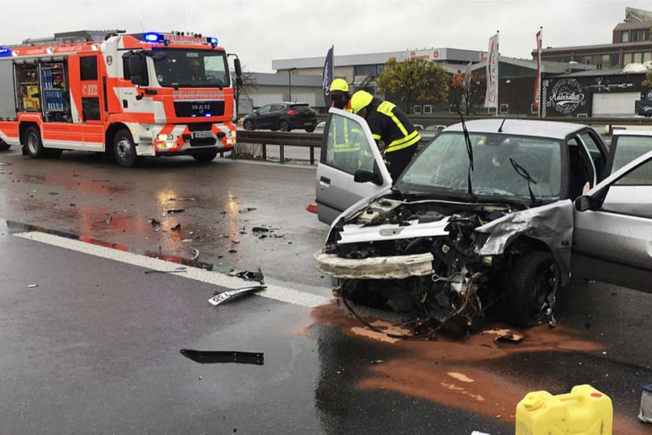 Die A 661 musste vorübergehend voll gesperrt werden.