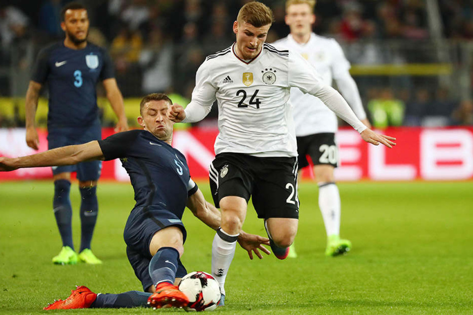 Am Mittwoch stand er noch gegen England auf dem Platz, nun muss Timo Werner zurück nach Leipzig, um seine Verletzung behandeln zu lassen.