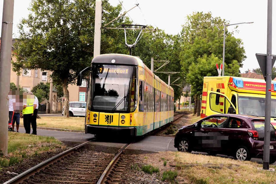 An diesem Bahnübergang passierte es: Die Straßenbahn kollidierte mit dem Radfahrer.