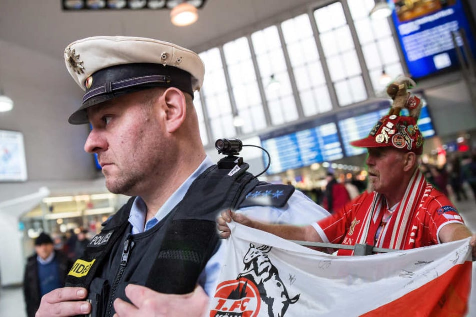 Die Bundespolizei soll am Samstag das Ligaspiel in Bochum begleiten.