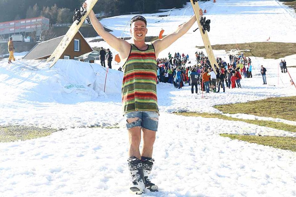 Strahlender Sieger: Steven Busch (28) aus Sehma konnte sich am längsten auf seinen Skiern halten.