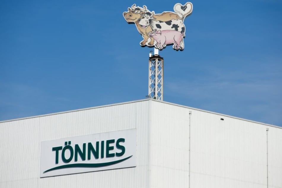 Der Unternehmer ist Miteigentümer des Fleisch-Imperiums Tönnies in Rheda-Wiedenbrück.