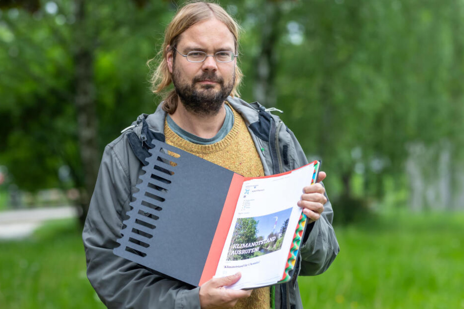 Grünen-Stadtratskandidat Franz Knoppe (37) will mit einer Petition den Klimanotstand für Chemnitz ausrufen.