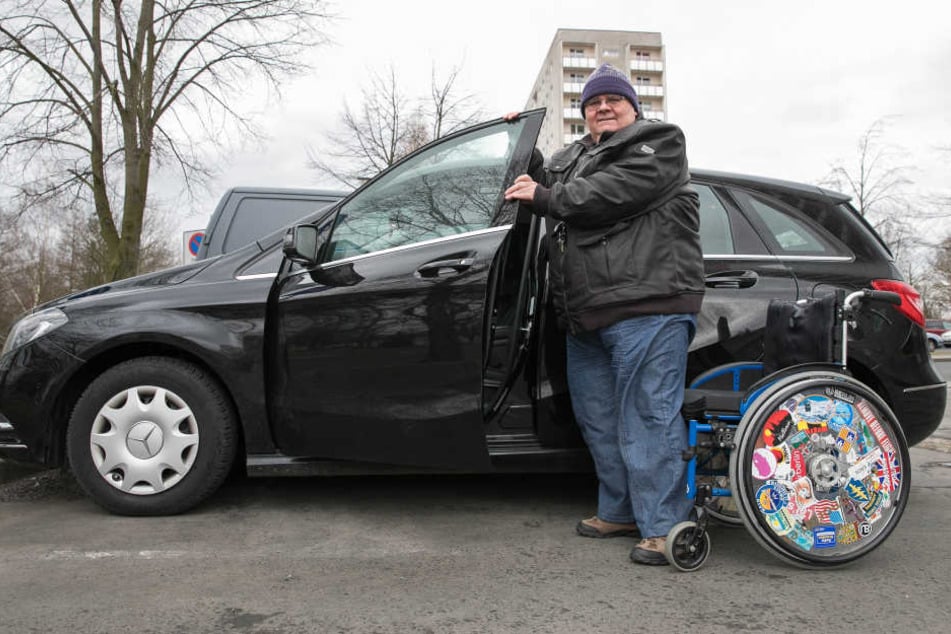 Dank der Diagnose und erfolgreichen Therapie fährt Jörg Müller inzwischen
sogar wieder Auto.