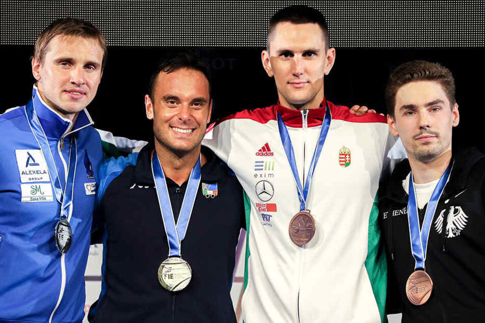 Die Degenfechter Nikolai Nowosjolow (2.Platz), Paolo Pizzo aus Italien (1.Platz), Andreas Redli aus Ungarn und Richard Schmidt (beide 3.Platz) nach der Siegerehrung.