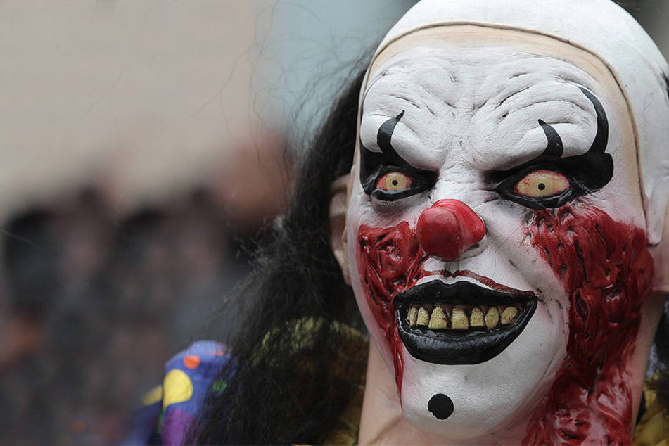 Zwei Frauen die als Horror-Clowns verkleidet waren, wurden jetzt wegen Körperverletzung verurteilt. (Symbolbild)