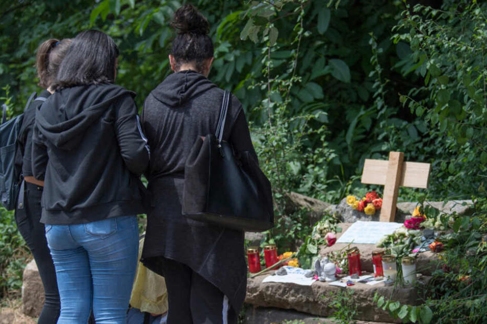 Die Anteilnahme an dem Tode der 14-Jährigen ist groß.
