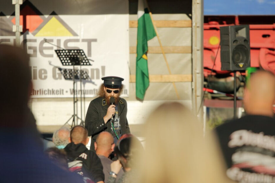 Ein Auftritt vor Neonazis im Jahr 2018 für den NPD-nahen Freigeist e. V. in Schwarzenberg, wurde André Groß jetzt unter anderem zum Verhängnis.