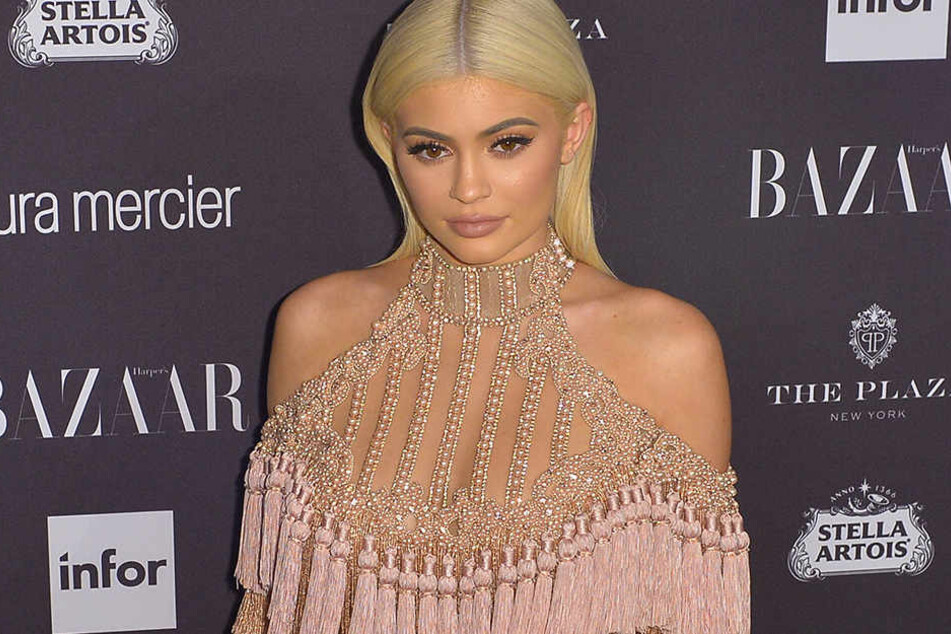 Kylie Jenner ist sichtlich stolz auf ihren Körper.