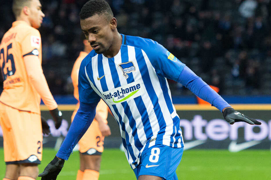 Kalou bejubelt den Ausgleichstreffer.