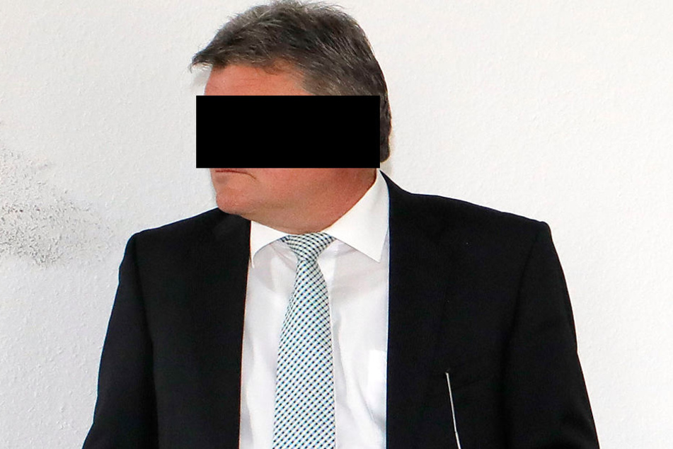 Torsten S. (55), Ex-Chef des Rohrwerks, ist wegen Betrugs angeklagt.