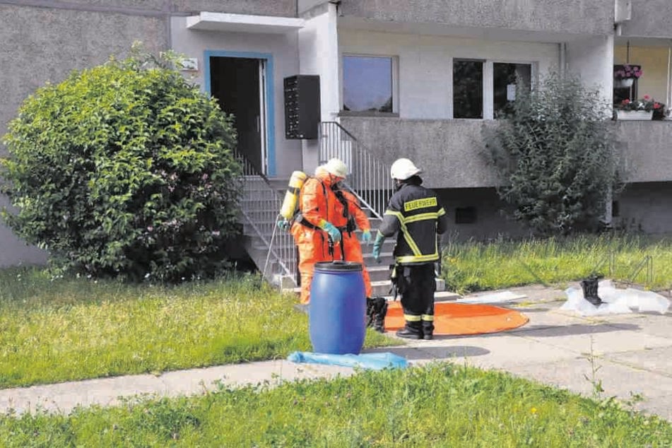 Giftalarm in der Platte! Wegen verkippten Quecksilbers gab es Donnerstag einen
Großeinsatz in Görlitz.