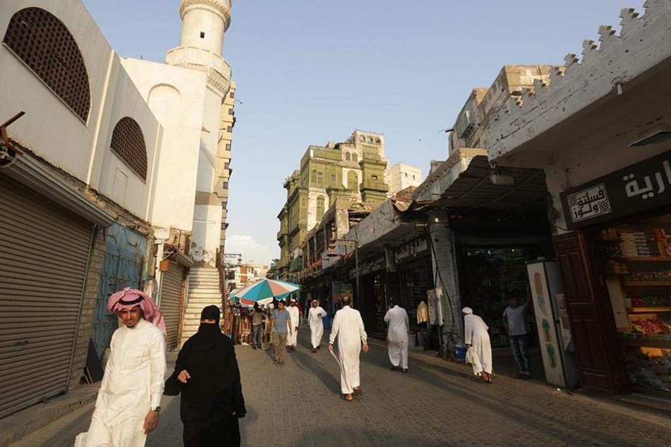 Straßenszene in Dschidda. Nach mehr als 35 Jahren hat Saudi-Arabien das Verbot von Kinos aufgehoben.