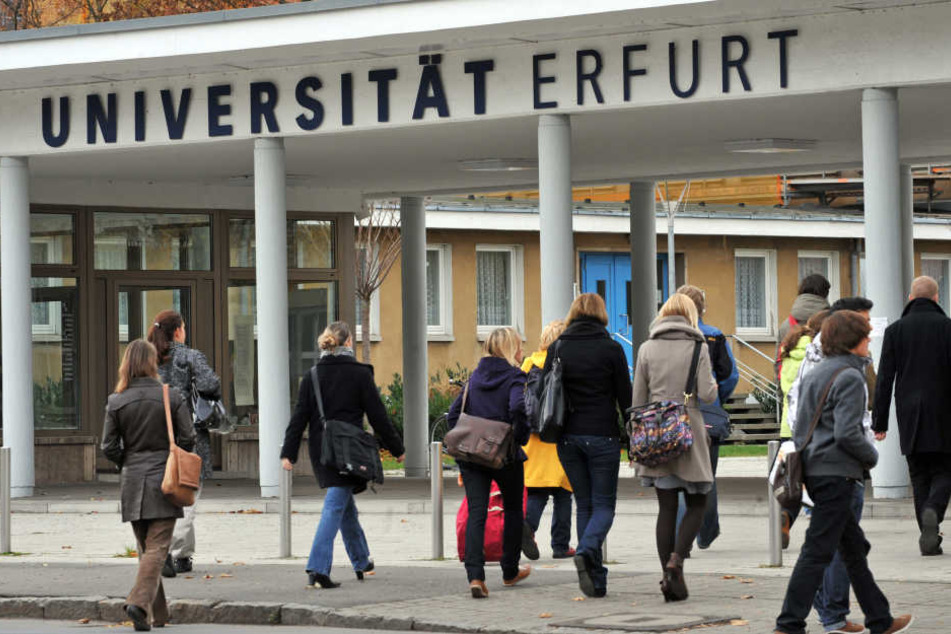 An der Uni in Erfurt gibt es die wenigsten Gebühren von Langzeitstudente.