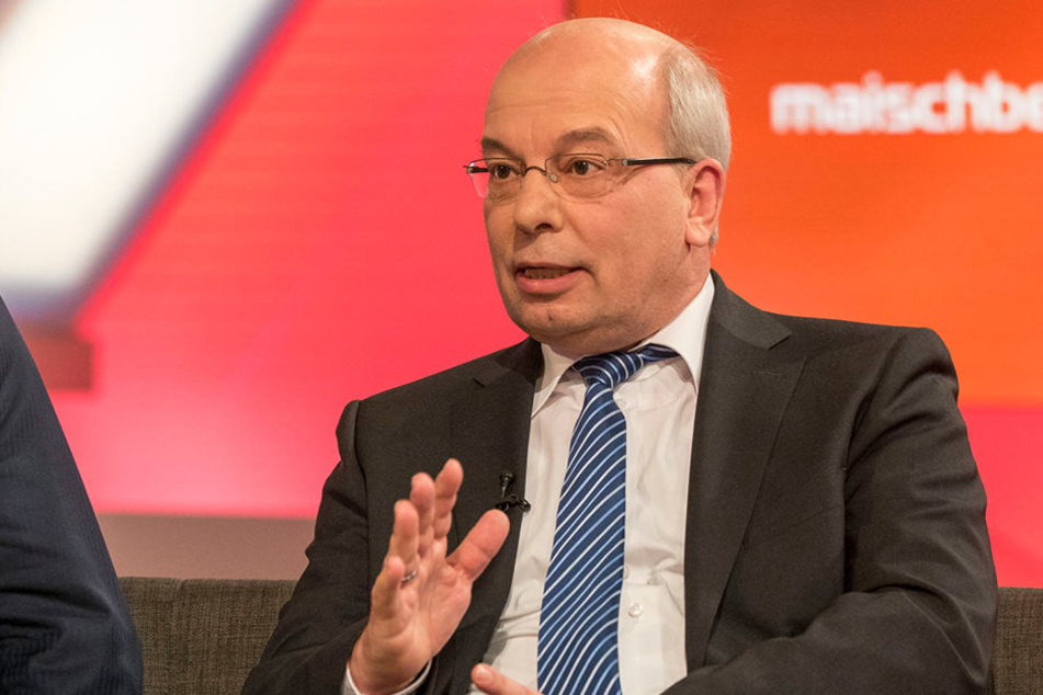 Rainer Wendt steht mächtig unter Druck. Nun macht die SPD-Regierung die Vorgänger verantwortlich.